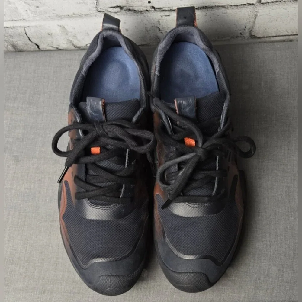 Ecco Biom Aex Athletic Shoes 802824-52124 ~ Navy and Orange